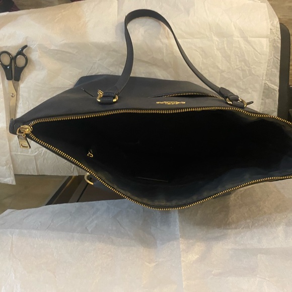 COACH CITY TOTE - Picture 2 of 5